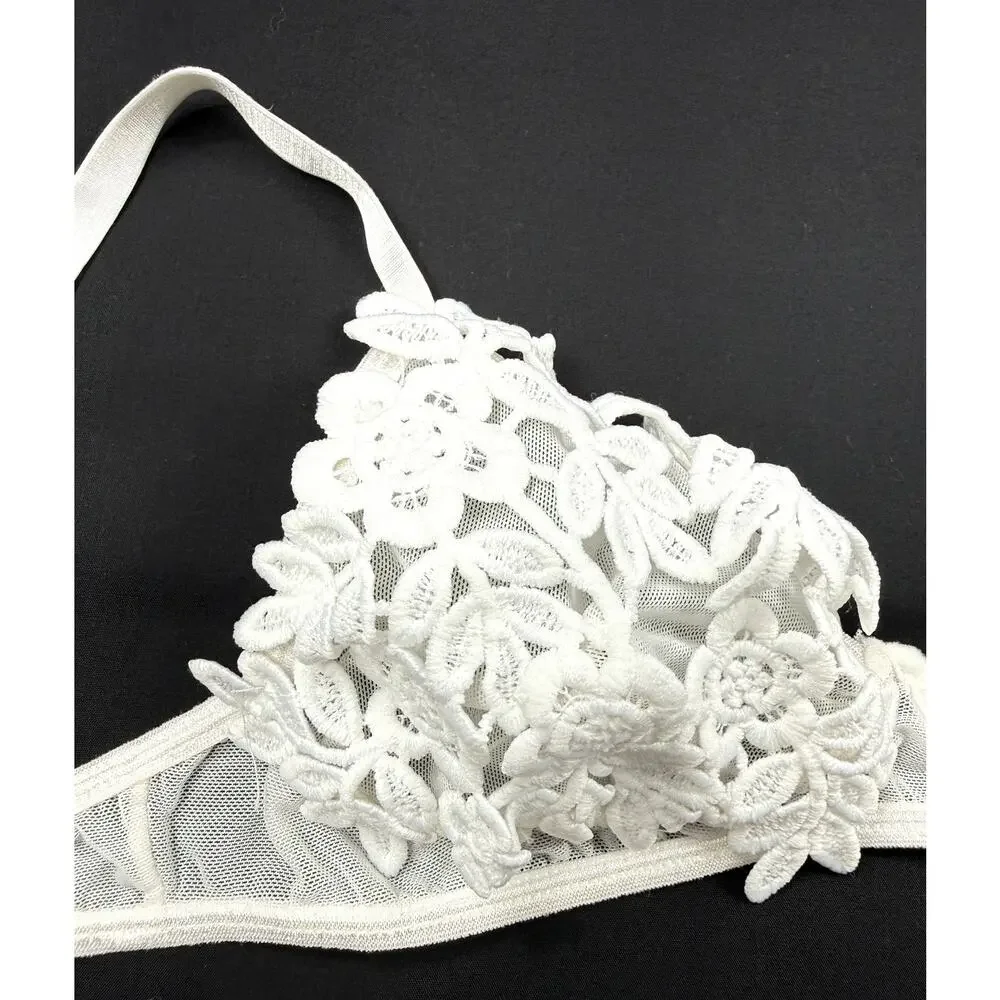 White Triangle Lace Bralette Sz S